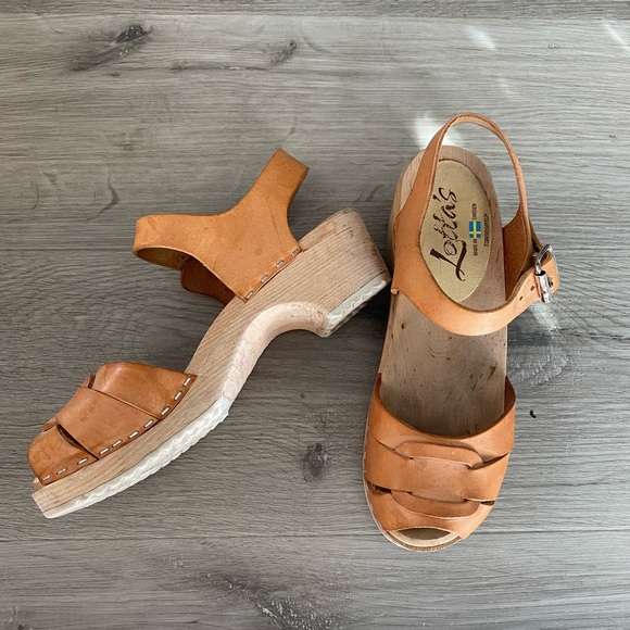 Lotta’s Peep Toe Swedish Leather Clogs - Picture 2 of 4